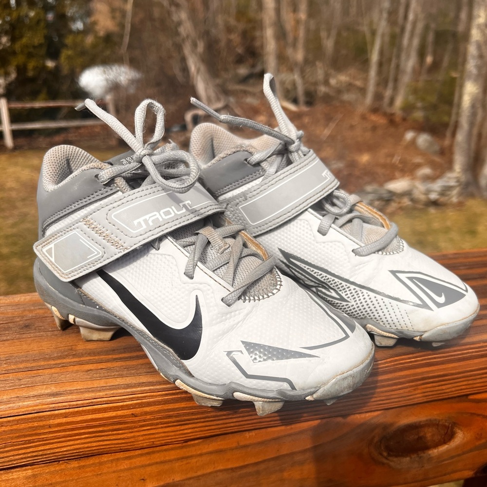 Nike Kids Gray and Black Cleats